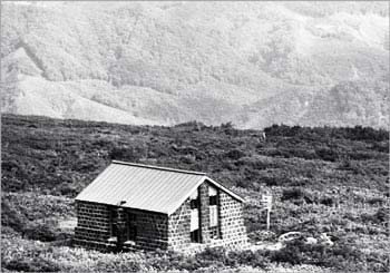 滝の小屋