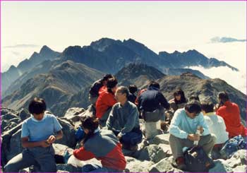 槍ヶ岳山頂で