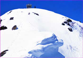 甲斐駒山巓近し