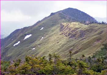 岩菅山