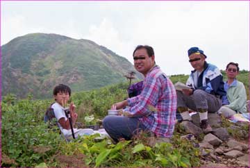 山頂手前で