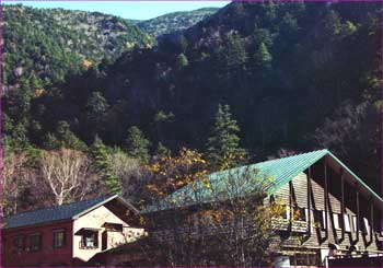 横尾山荘