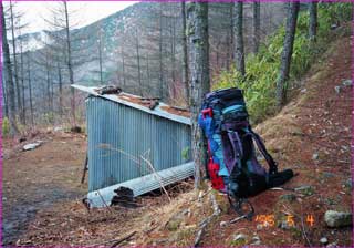 掘っ立て小屋