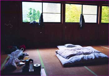 部屋で