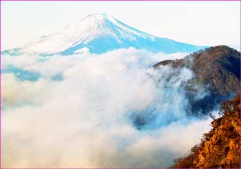 富士山に雲が