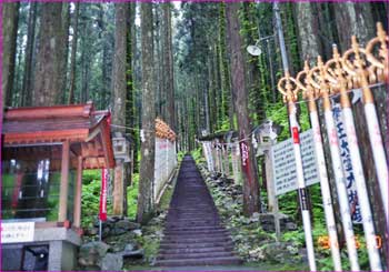 大峰山神社参道