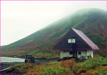 阿弥陀池避難小屋