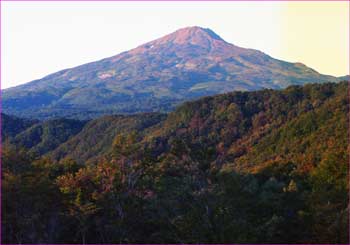 鳥海山も見ゆ