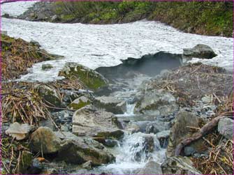 大雪渓下部