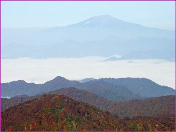 鳥海山遠望