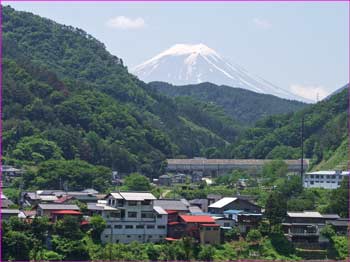 初狩から富士山望む