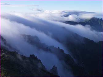 雲ながる