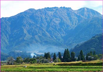 八海山山口にて