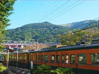 谷峨駅