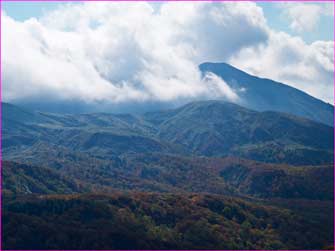 秋田駒雲に