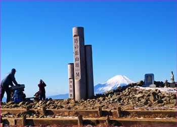 塔ノ岳山頂