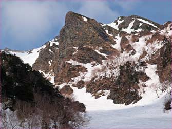 中ノ沢の岩峰