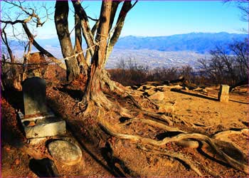 蛾ヶ岳山頂