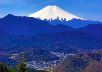 九鬼山から春富士