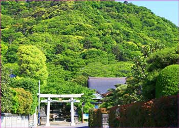 高来神社門前