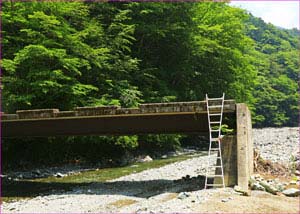 熊木沢への橋