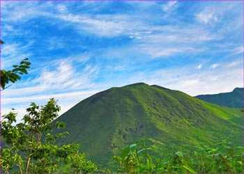 女岳晴れ上がる