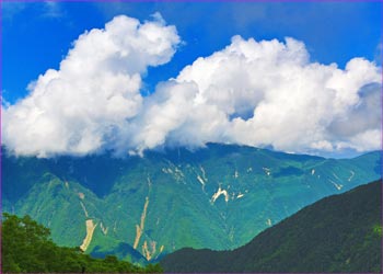 鳳凰山雲わく