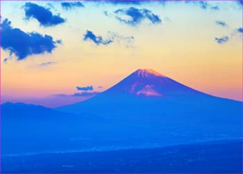 富士山朝明け