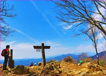 大岳山山頂