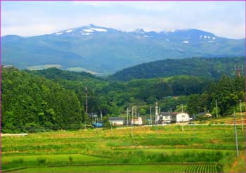 安達太良山望む