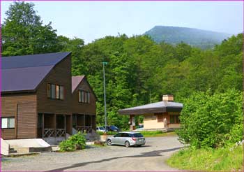 登山口駐車場