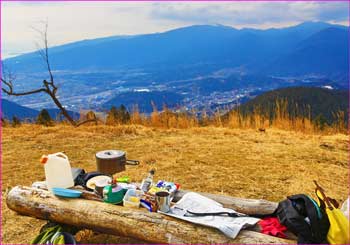 高松山頂で宴