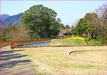 城址公園広場