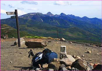 北横岳山頂