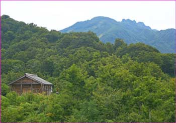 展望台から八海山