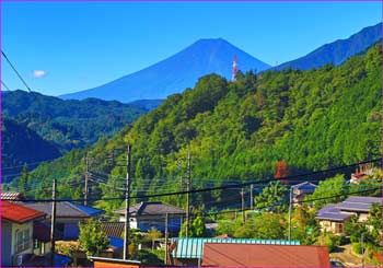 藤沢集落から富士山