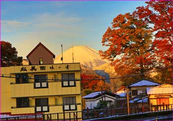 松田駅ホームから富士山