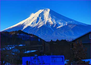 三ツ峠駅から富士山