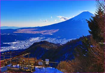 部屋から富士山が