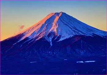 夜明けの富士