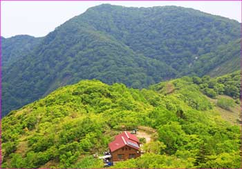 平標山の家