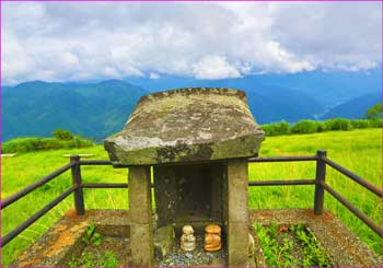 山頂祠