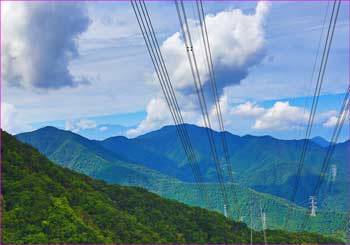 送電線のある景