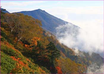 雲わく