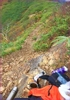 高妻山手前で