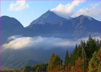 高妻山望む