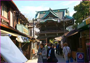 帝釈天山門