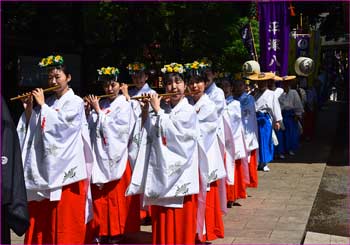 祭りの横笛