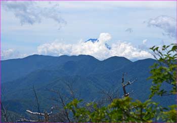 富士山まだ