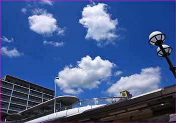 秦野駅の空